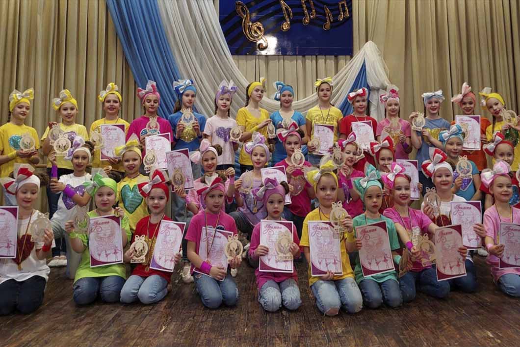 Хореографічний колектив Фенікс - учасник звітного концерту мистецької школи